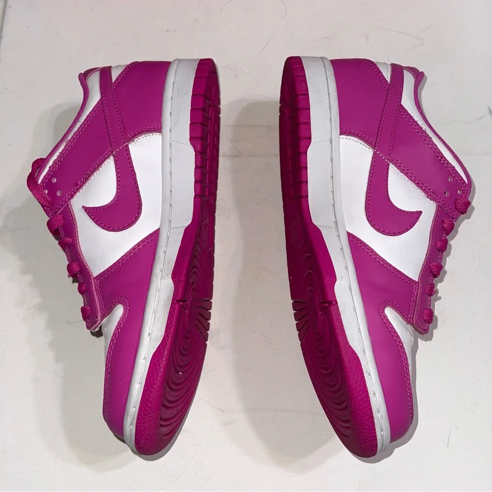 Nike‎ Dunk Low BG Active Fuchsia Size 6.5Y
